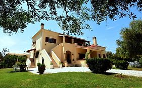 Villa Rose Garden